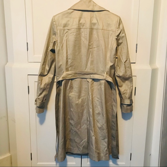 ELIE TAHARI | Med | Trench Coat with soft gold shimmer | PRICE FIRM - Picture 11 of 15